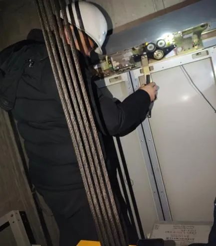 打造检测“新名片”—济南市特检院赴泰安市开展电梯检测工作